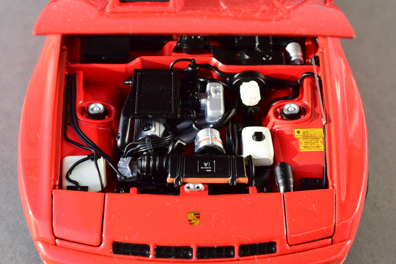 Illustration for article titled Teutonic Tuesday: AUTOart Porsche 924 Carrera GT